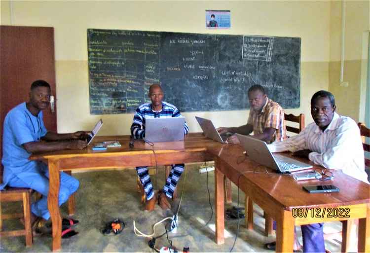 kɛpɔkɛ̀ botimɛ̀ 