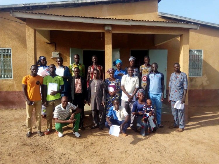 Dicíkídè ǹ bòmu bɛ̀ yɔ̀kinɔ̀ ǹ yɛ̰ kiyɛ Uwìèn' pɔ̀kɛ̀